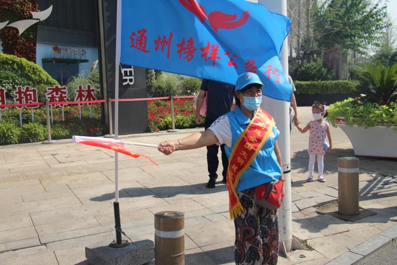 <strong>操美女逼免费小电影</strong>